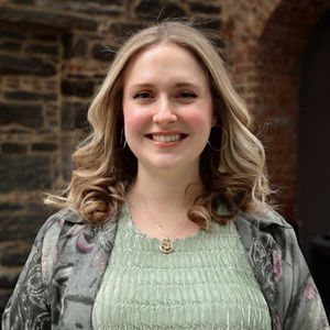 Meet your Posher, Hayley